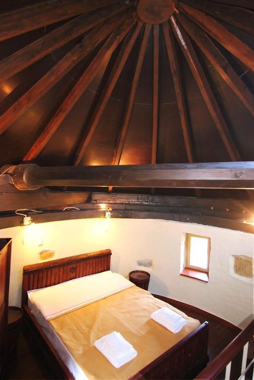 Limnoswindmills Apartment Kontias Bagian luar foto